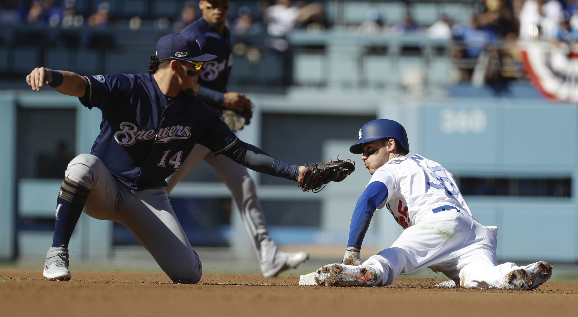 Dodgers 5, Brewers 2